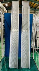 【 スロープ / 中折れスロープ 】（ ESC200 /200cm/2M）⁑ 耐荷重400kg  / イーストアイ ・ 段差解消   折り畳み　　折り畳みスロープ