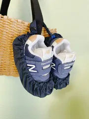 【はっ水ナイロン生地】ベビーからの靴カバー 靴の靴下 シューズカバー シューズクリップの代わりとしても靴の持ち歩き、車移動、電車移動 病院 抱っこ紐と至る所で活躍！防水 靴の靴下