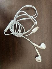 Lightning端子の有線イヤホン 未使用品 送料無料 匿名配送