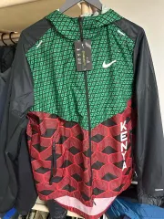 Nike(ナイキ） ケニア人 シールドジャケット 新品