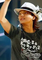 【中古】生写真(ジャニーズ) Kis-My-Ft2/藤ヶ谷太輔/ライブフォト・上半身・Tシャツ黒・右手上げ・帽子白・「A.B.C.-Z＆Kis-My-Ft2 FirstConsert」/公式生写真