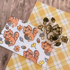 りす 秋 紅葉 消しゴムはんこ
