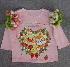 ドキンちゃんとアンパンマン　ロンＴ　ピンク色　新品　90cm 女の子向き　イチゴ　苺　バンダイ
