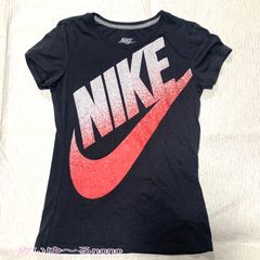 NIKE✨レディースTシャツ　スリムフィット【Sサイズ】