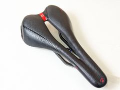 Bontrager AJNA Pro カーボンレール サドル SAD240705B