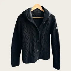 2025年最新】モンクレール ハイブリッドダウンの人気アイテム