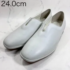 【新品 訳あり】イング　【サスティナブルシリーズ】フラットスリットパンプス　24.0㎝　白