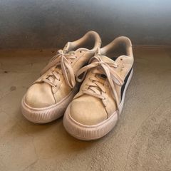 PUMA/プーマ　KARMEN カルメン　スニーカー　24.5cm