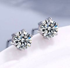 【在庫限り】　一粒　スタッド　ピアス　ジルコニア