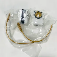 【袋未開封 2個セット‼️】ベイブレードX BEYBLADE X ワインダーランチャー/ホワイトxゴールド