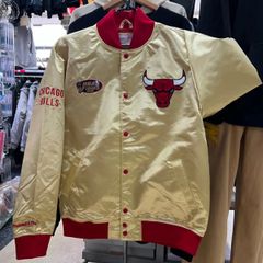 残り1点‼️Mitchell&Nessミッチェルアンドネスジャケットブルズバスケ
