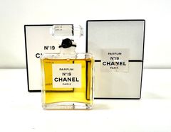 CHANEL シャネル No.19 PARFUM パルファム 14ml (シール破れあり） (管理 462401045932)