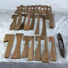 値下げ！★古道具*大量！機織り*道具*杼（シャトル）糸巻き*色々まとめて★ 楽天市場】機織り シャトル 杼 糸巻き棒 新品 : おもしろ博物館