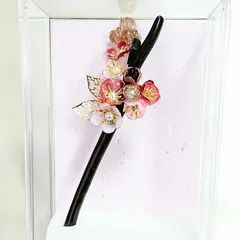 ✨嬉しい オマケ 付き✨ 芸者が制作 紅梅鹿角1本簪（かんざし）簪 白梅 紅梅 ヘアアクセサリー 梅 帯留め ヘアコーム 髪留め 髪飾り 着物 ギフト birthday プレゼント 誕生日 フラワー 紅白 結婚式 成人式 七五三 パーティー ドレス 母の日