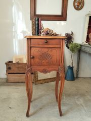 ニックネーム様専用　ページフランス　アンティーク　木製　　彫刻　ナイトテーブル　大理石　★