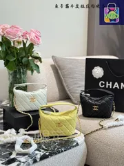【今日特価】Chanel 25p ラストゴールドロゴ ランチボックスバッグ（Chanel 25p Gold - Laminated Logo Lunch Box Bag）-WTO輸入1