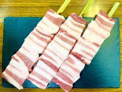 国内製造ジャンボ豚バラ串 80g/本 100本入り 手刺し焼き豚串 業務用 イベント  祭り
