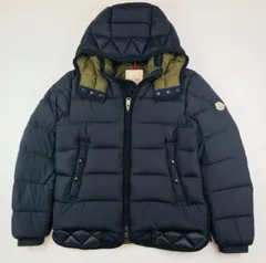 良品★MONCLER・モンクレール TANGUY メンズ ブランドアイコンワッペン フード付き キルティング加工切替し サイドスリットジップ ダウンジャケット(1)メンズダウンジャケット カジュアル ジャケット 秋冬物 アウター ブランド