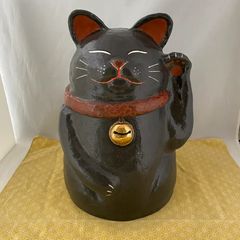 骨董 招き猫 黒猫 陶器 オブジェ 置物 インテリア 工芸品 美術品 A2572