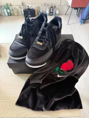 [極美品] NIKE バスケットシューズ 25.5 「ROSES」 薔薇 激かわ NIKE バッシュ nike ナイキ メンズ ローカット 靴 スニーカー