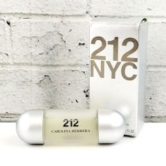キャロライナヘレラ 212 NYC オードトワレ 香水 30ml - メルカリ