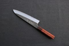 一刀斎虎徹 幅広い 牛刀 青一鋼 黒打 210mm - ShirasagiStore.com