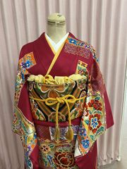 貸衣装処分品 振袖　 赤ローズレッド模様 アレンジ 成人式 フルセット