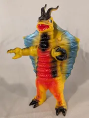 値下げ★コレ301　ウルトラマン怪獣消しゴム　キングマイマイ/幼虫（桃） 2025年最新】キングマイマイの人気アイテム - メルカリ