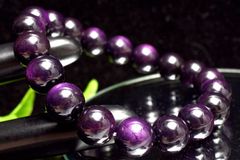 【１点物】希少◇メタリックパープル パープライト(紫石)　10mm　ブレスレット _MA3586