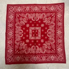 Drake’s(ドレイクス) レッド バンダナ スカーフ