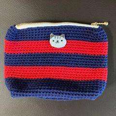 ファスナー付きポーチ　ハンドメイド　編み物