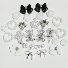 No.62　量産型　フレンチガーリー　地雷系　シルバー　リボン　王冠　くま　ネイルパーツ　まとめ売り