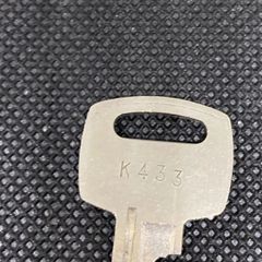 オフィス家具　鍵　中古　コクヨ　K433　書庫　ロッカー　メーカー純正