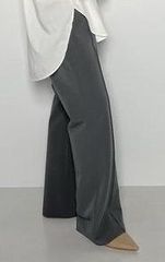 CHIGNON　シニヨン　センターシーム　フレアスラックス　3544-064