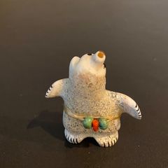 ぼんやり子だぬき】手乗りサイズ ヒダカナオト 陶器 しろがね - メルカリ