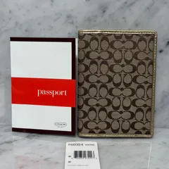 新品 未使用 COACH コーチ パスポートケース 小物入れ マルチケース ゴールド 金 ミニシグネチャー