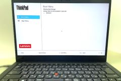 【リユース品】【データ消去済】【Windows11 Proパッケージ版導入】レノボモバイルノートThinkPadX13 Gen1インテルモデル LTE タッチパネルディスプレイ
