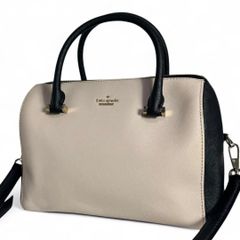 極美品 Tory Burch レザー ウォレット パスケース付き 札入れ小銭入れ 極美品 Tory Burch レザー ウォレット パスケース付き 札入れ小銭入れ