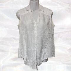 MANGO　マンゴ　ブラウス　ホワイト　レディース　シャツ　ノースリーブ　Vネック　casual　ボタンあり　襟つき　無地　シンプル
