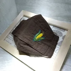 手刺繍入りマスク　ダブルガーゼ仕様