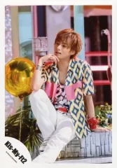 【中古】生写真(ジャニーズ) Kis-My-Ft2/藤ヶ谷太輔/膝上・座り・衣装黄色・青・ピンク・白・黒・赤・左向き・右手顎・右足曲げ/「Sha la la☆Summer Time」PV＆ジャケ写撮影/公式生写真