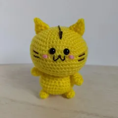 あみぐるみ　ねこ　猫　大きめ　黄色すぎるにゃん　トラにゃん　二重　置き物　ハンドメイド