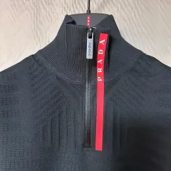 2025年最新】prada linea rossaの人気アイテム - メルカリ