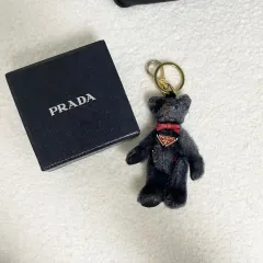PRADA プラダ クマ型チャーム ブラック 箱付き PRADA プラダ クマ型チャーム ブラック 箱付き PRADA プラダ