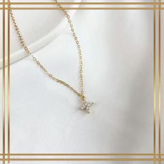 eimy istoire 10K サイドクロスネックレス - メルカリ