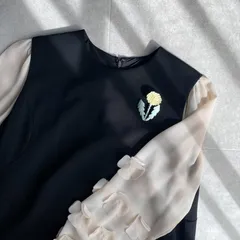 薄イエローとブルーのたんぽぽ❤︎ 布花ブローチ　一点物　フォーマルコーデ　母の日　ギフト　卒園式　卒業式　入園式　入学式　お呼ばれ　結婚式　コサージュ　北欧風　ナチュラル　小ぶり　シンプル　タンポポ