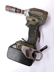 【1761】 マキタ 電動インパクトドライバ＆純正リチウムイオンバッテリー BL1860B 18V 6.0Ah 工具 充電式震動ドライバー 穴あけ 締付け DIY Makita