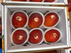 沖縄県産マンゴー 6玉 秀品 1.8〜2.3kg