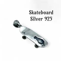 【猫×スケボー】スケートボード Silver 925 刻印 Necklace Top  シルバー ヴィンテージ ネックレストップ　ペンダントトップ　ストリート