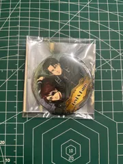 リヴァイ ハンジ ドンキ 缶バッジ セット 進撃の巨人 × ドンキ 12月9日より雪だるまを持つリヴァイらの